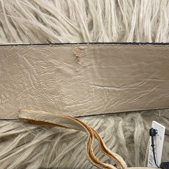 Alice + Olivia Black Wide Belt with Buckle XS - Picture 2 of 7